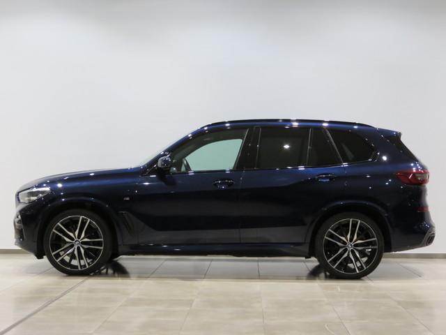 BMW X5 xDrive45e color Azul. Año 2021. 290KW(394CV). Híbrido Electro/Gasolina. En concesionario GANDIA Automoviles Fersan, S.A. de Valencia