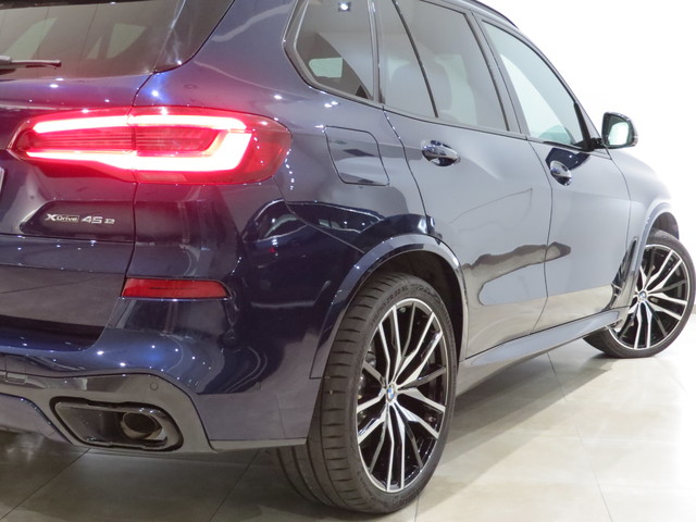 BMW X5 xDrive45e color Azul. Año 2021. 290KW(394CV). Híbrido Electro/Gasolina. En concesionario GANDIA Automoviles Fersan, S.A. de Valencia