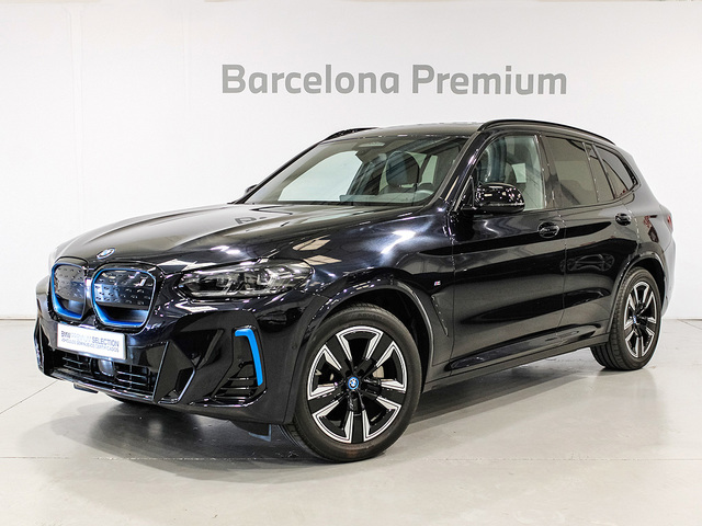 BMW iX3 M Sport color Negro. Año 2023. 210KW(286CV). Eléctrico. En concesionario Barcelona Premium -- GRAN VIA de Barcelona