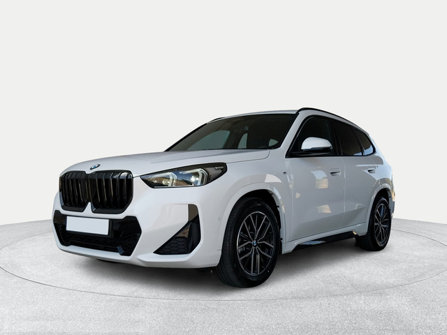 BMW X1 sDrive18d color Blanco. Año 2024. 110KW(150CV). Diésel. En concesionario San Rafael Motor, S.L. de Córdoba