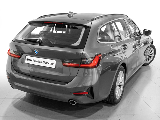 BMW Serie 3 318d Touring color Gris. Año 2020. 110KW(150CV). Diésel. En concesionario Caetano Cuzco Raimundo Fernandez Villaverde, 45 de Madrid