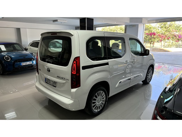 Toyota Proace City Verso 1.5D Family Active L1 96 kW (131 CV)