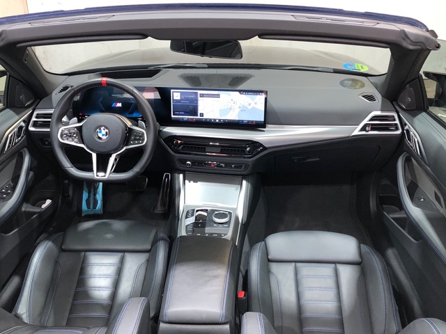 BMW Serie 4 M440i Cabrio color Azul. Año 2024. 275KW(374CV). Gasolina. En concesionario Movilnorte El Plantio de Madrid