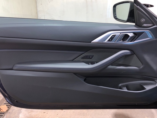 BMW Serie 4 M440i Cabrio color Azul. Año 2024. 275KW(374CV). Gasolina. En concesionario Movilnorte El Plantio de Madrid
