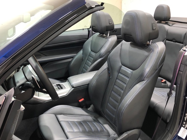 BMW Serie 4 M440i Cabrio color Azul. Año 2024. 275KW(374CV). Gasolina. En concesionario Movilnorte El Plantio de Madrid