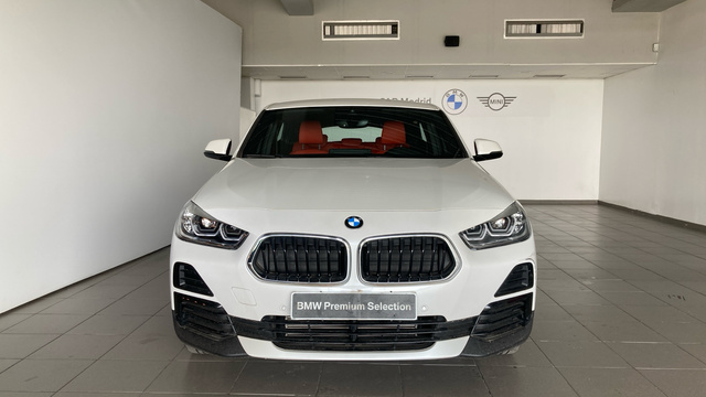 BMW X2 sDrive18d color Blanco. Año 2022. 110KW(150CV). Diésel. En concesionario BYmyCAR Madrid - Alcalá de Madrid