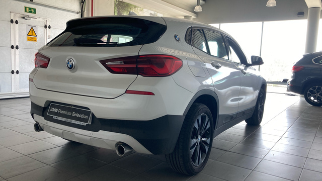 BMW X2 sDrive18d color Blanco. Año 2022. 110KW(150CV). Diésel. En concesionario BYmyCAR Madrid - Alcalá de Madrid