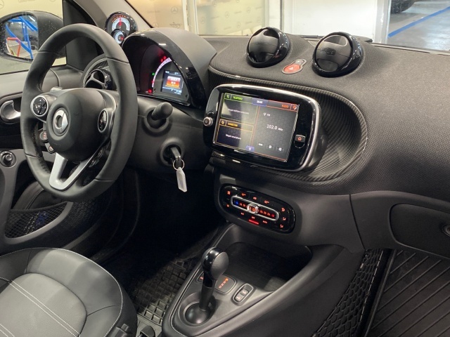 Smart ForTwo Cabrio EQ 60 kW (82 CV)