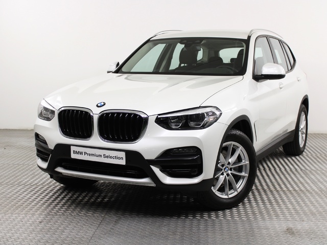 BMW X3 xDrive20d color Blanco. Año 2022. 140KW(190CV). Diésel. En concesionario Augusta Aragon S.A. de Zaragoza