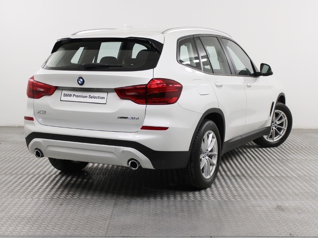 BMW X3 xDrive20d color Blanco. Año 2022. 140KW(190CV). Diésel. En concesionario Augusta Aragon S.A. de Zaragoza