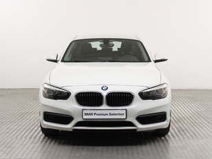 Fotos de BMW Serie 1 116d color Blanco. Año 2023. 85KW(116CV). Diésel. En concesionario Augusta Aragon Ctra Logroño de Zaragoza