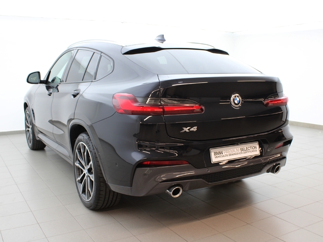 BMW X4 xDrive20d color Negro. Año 2020. 140KW(190CV). Diésel. En concesionario Augusta Aragon S.A. de Zaragoza