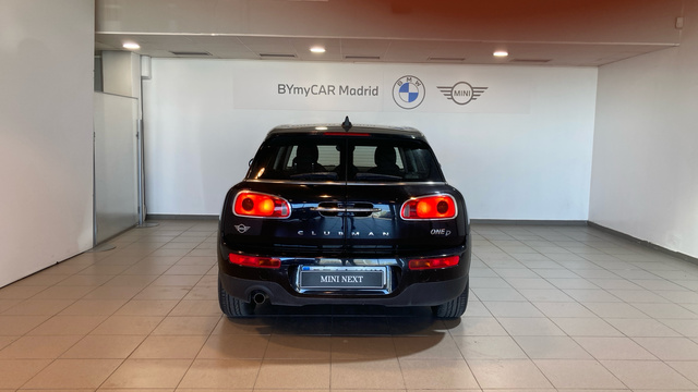 fotoG 4 del MINI MINI Clubman One D 85 kW (116 CV) 116cv Diésel del 2019 en Madrid