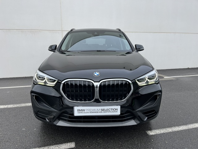 BMW X1 sDrive18i color Negro. Año 2020. 103KW(140CV). Gasolina. En concesionario Novomóvil Oleiros de Coruña