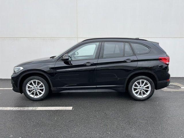 BMW X1 sDrive18i color Negro. Año 2020. 103KW(140CV). Gasolina. En concesionario Novomóvil Oleiros de Coruña