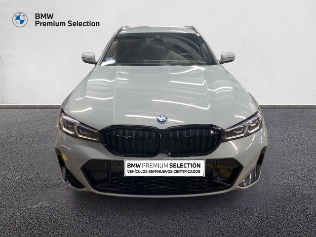 BMW Serie 3 330e Touring color Gris. Año 2024. 215KW(292CV). Híbrido Electro/Gasolina. En concesionario Marmotor de Las Palmas