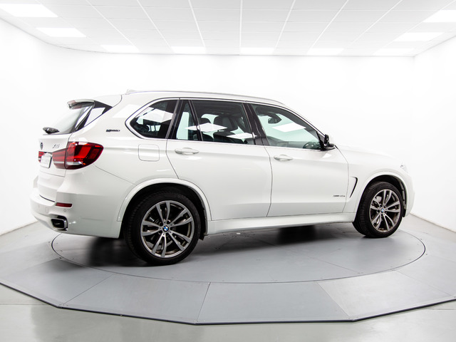 BMW X5 xDrive40e color Blanco. Año 2017. 230KW(313CV). Híbrido Electro/Gasolina. En concesionario Móvil Begar Alicante de Alicante