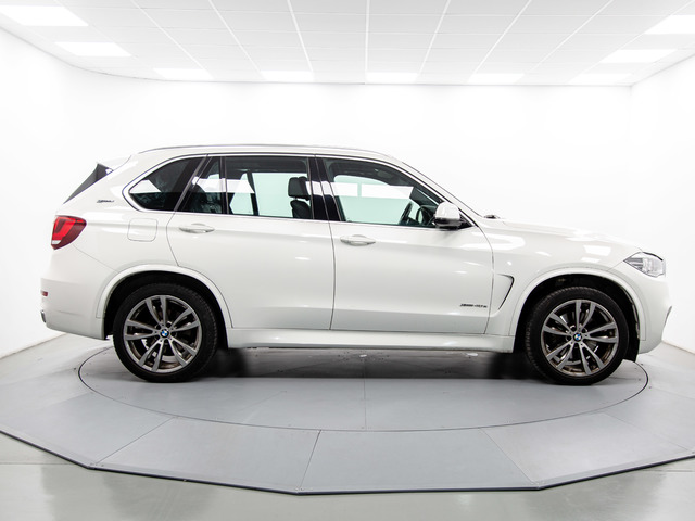 BMW X5 xDrive40e color Blanco. Año 2017. 230KW(313CV). Híbrido Electro/Gasolina. En concesionario Móvil Begar Alicante de Alicante