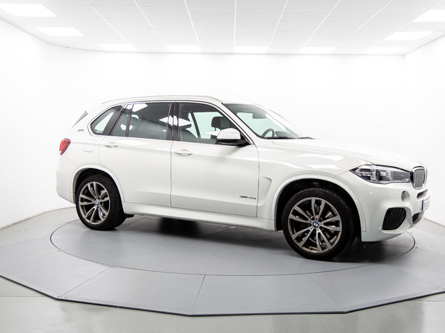 BMW X5 xDrive40e color Blanco. Año 2017. 230KW(313CV). Híbrido Electro/Gasolina. En concesionario Móvil Begar Alicante de Alicante