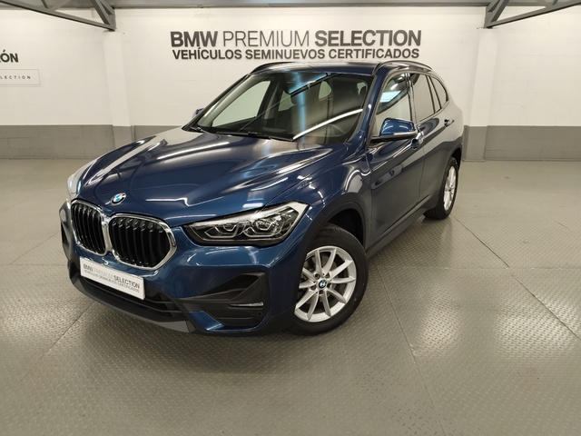 BMW X1 sDrive18d color Azul. Año 2021. 110KW(150CV). Diésel. En concesionario Autoberón de La Rioja