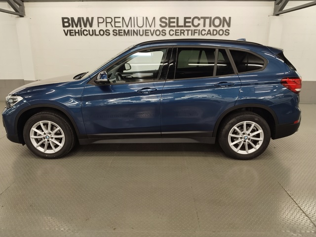 BMW X1 sDrive18d color Azul. Año 2021. 110KW(150CV). Diésel. En concesionario Autoberón de La Rioja