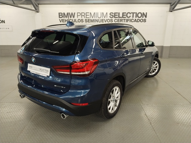 BMW X1 sDrive18d color Azul. Año 2021. 110KW(150CV). Diésel. En concesionario Autoberón de La Rioja