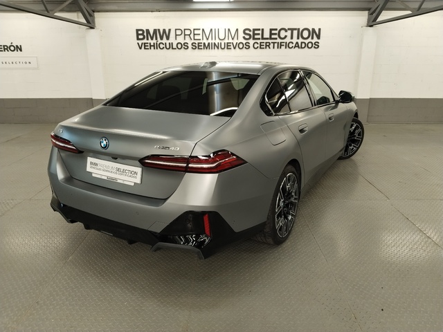 BMW i5 eDrive40 color Gris. Año 2023. 250KW(340CV). Eléctrico. En concesionario Autoberón de La Rioja