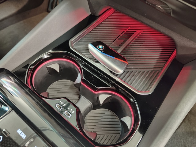 BMW i5 eDrive40 color Gris. Año 2023. 250KW(340CV). Eléctrico. En concesionario Autoberón de La Rioja