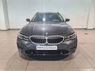 Fotos de BMW Serie 3 320d Touring color Gris. Año 2021. 140KW(190CV). Diésel. En concesionario Movitransa Cars Huelva de Huelva