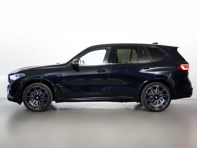 BMW M X5 M color Negro. Año 2021. 441KW(600CV). Gasolina. En concesionario Fuenteolid de Valladolid