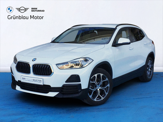 BMW X2 sDrive18d color Blanco. Año 2023. 110KW(150CV). Diésel. En concesionario Grünblau Motor (Bmw y Mini) de Cantabria