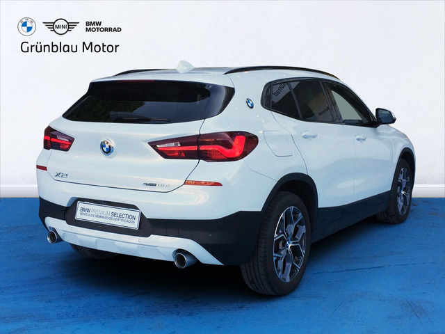 BMW X2 sDrive18d color Blanco. Año 2023. 110KW(150CV). Diésel. En concesionario Grünblau Motor (Bmw y Mini) de Cantabria