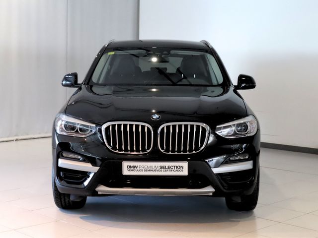 BMW X3 xDrive30e color Negro. Año 2020. 215KW(292CV). Híbrido Electro/Gasolina. En concesionario Pruna Motor de Barcelona