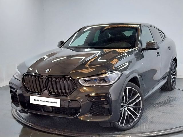 BMW X6 xDrive30d color Gris. Año 2023. 210KW(286CV). Diésel. En concesionario Proa Premium Palma de Baleares