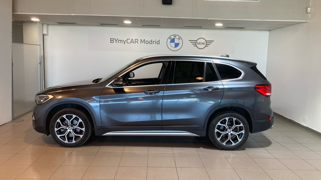 BMW X1 sDrive18d color Gris. Año 2020. 110KW(150CV). Diésel. En concesionario BYmyCAR Madrid - Alcalá de Madrid