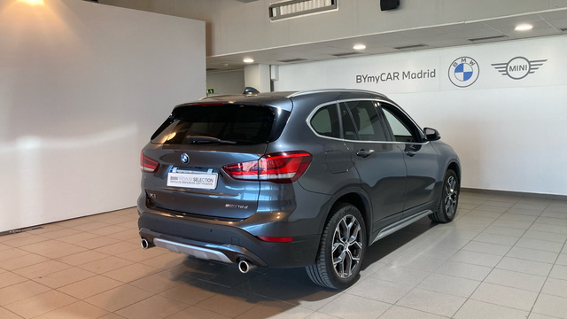 BMW X1 sDrive18d color Gris. Año 2020. 110KW(150CV). Diésel. En concesionario BYmyCAR Madrid - Alcalá de Madrid