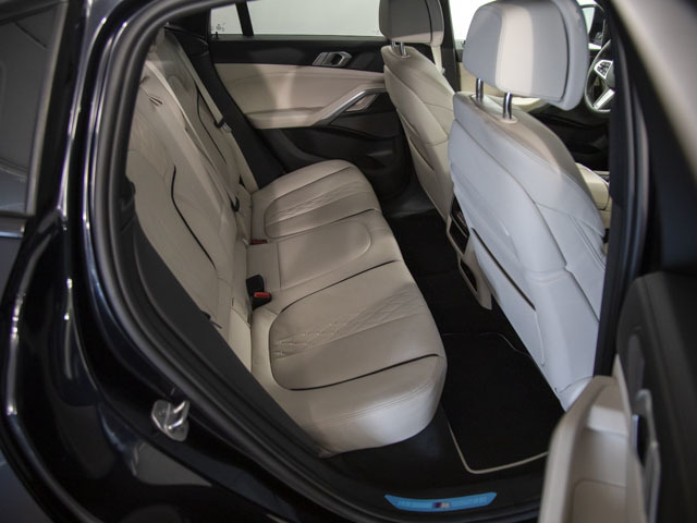 BMW X6 xDrive30d color Negro. Año 2019. 195KW(265CV). Diésel. En concesionario BMW Fuenteolid Valladolid de Valladolid