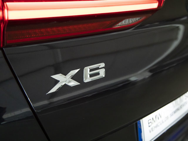 BMW X6 xDrive30d color Negro. Año 2019. 195KW(265CV). Diésel. En concesionario BMW Fuenteolid Valladolid de Valladolid