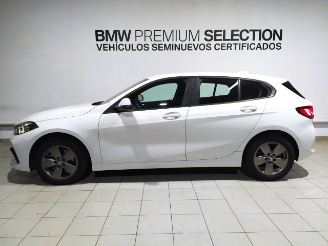 BMW Serie 1 116d color Blanco. Año 2020. 85KW(116CV). Diésel. En concesionario Hispamovil Elche de Alicante