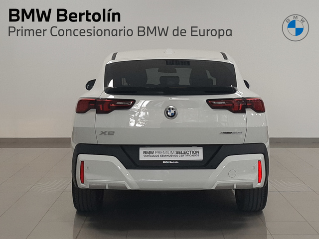 BMW X2 xDrive20d color Blanco. Año 2024. 120KW(163CV). Diésel. En concesionario Automoviles Bertolin S.L. de Valencia