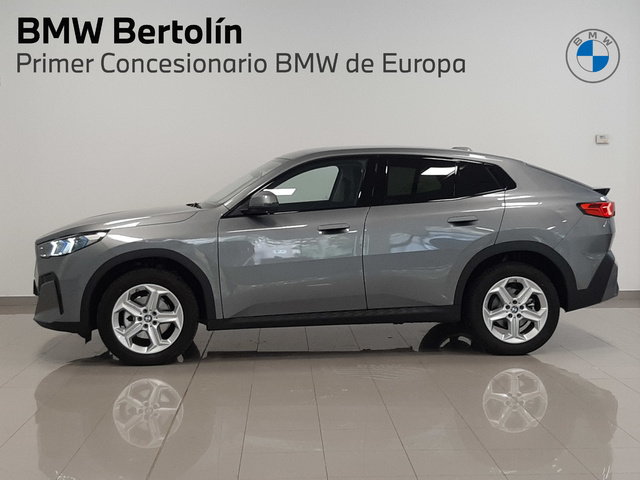 BMW X2 sDrive18d color Gris. Año 2024. 110KW(150CV). Diésel. En concesionario Automoviles Bertolin S.L. de Valencia