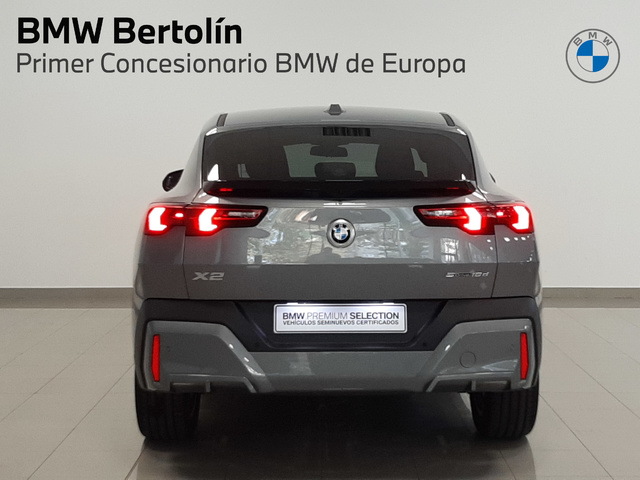 BMW X2 sDrive18d color Gris. Año 2024. 110KW(150CV). Diésel. En concesionario Automoviles Bertolin S.L. de Valencia