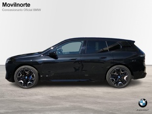 Fotos de BMW iX xDrive40 color Negro. Año 2024. 240KW(326CV). Eléctrico. En concesionario Movilnorte El Plantio de Madrid