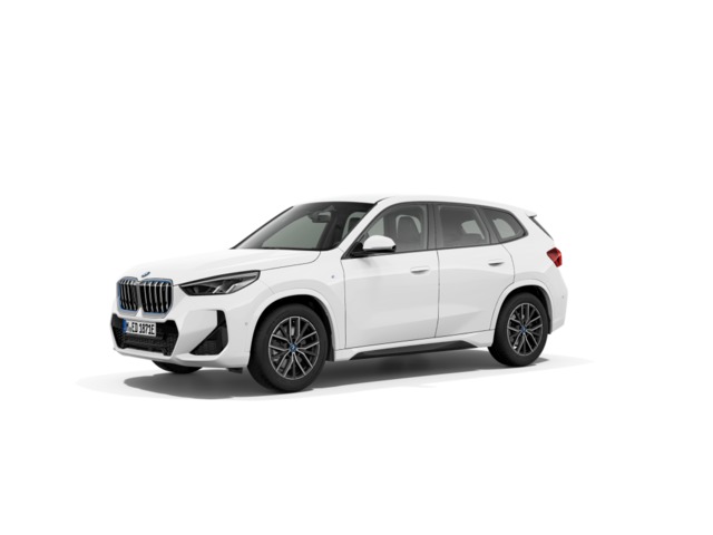 BMW iX1 xDrive30 color Blanco. Año 2024. 230KW(313CV). Eléctrico. En concesionario Momentum S.A. de Madrid