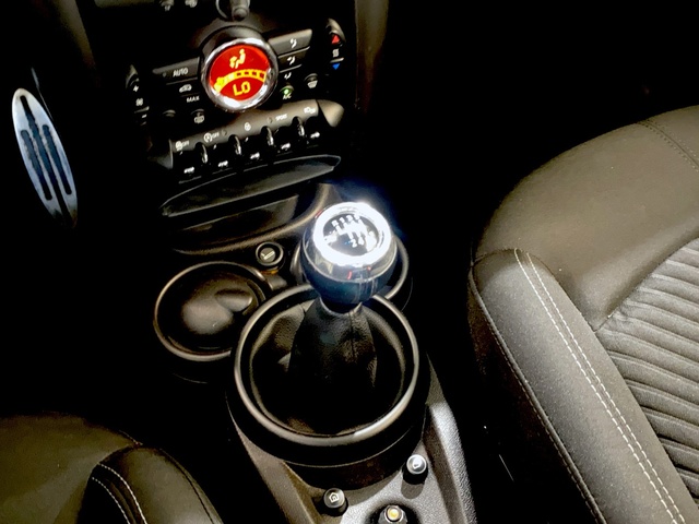 fotoG 19 del MINI MINI Countryman Cooper SD 105 kW (143 CV) 143cv Diésel del 2015 en Burgos