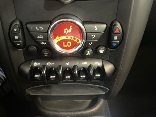 fotoG 20 del MINI MINI Countryman Cooper SD 105 kW (143 CV) 143cv Diésel del 2015 en Burgos