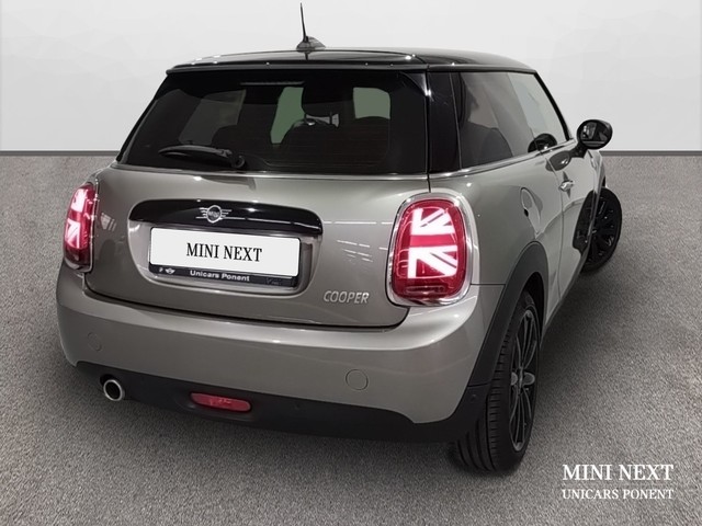 fotoG 3 del MINI MINI 3 Puertas Cooper 100 kW (136 CV) 136cv Gasolina del 2020 en Lleida