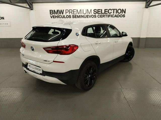 BMW X2 sDrive18i color Blanco. Año 2020. 103KW(140CV). Gasolina. En concesionario Autoberón de La Rioja