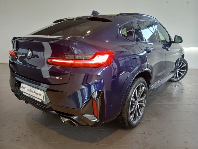 BMW X4 xDrive20d color Azul. Año 2024. 140KW(190CV). Diésel. En concesionario Adler Motor S.L. TOLEDO de Toledo