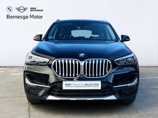 Fotos de BMW X1 sDrive18d color Negro. Año 2022. 110KW(150CV). Diésel. En concesionario Bernesga Motor León (Bmw y Mini) de León